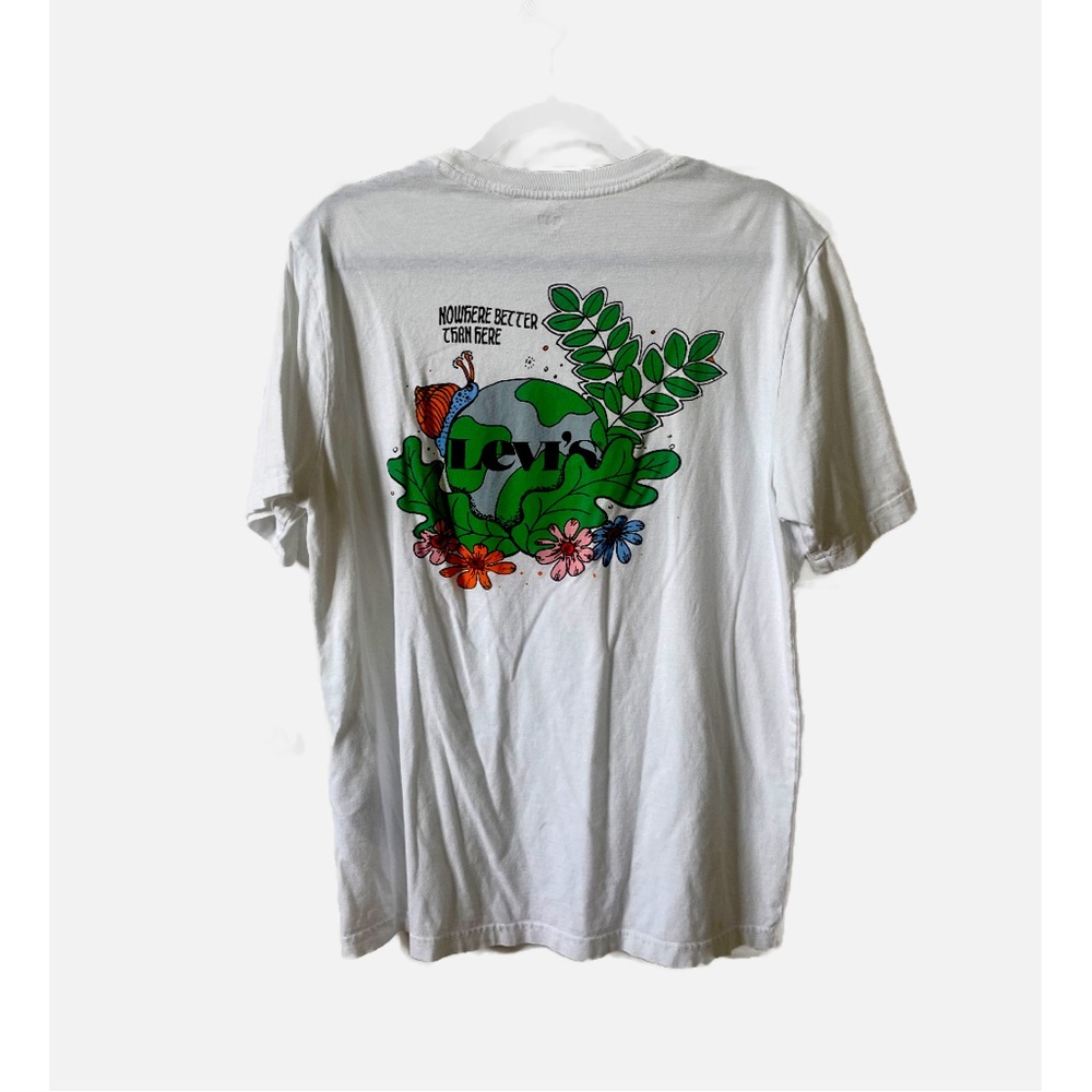 Levi’s Nature White Graphic Tee